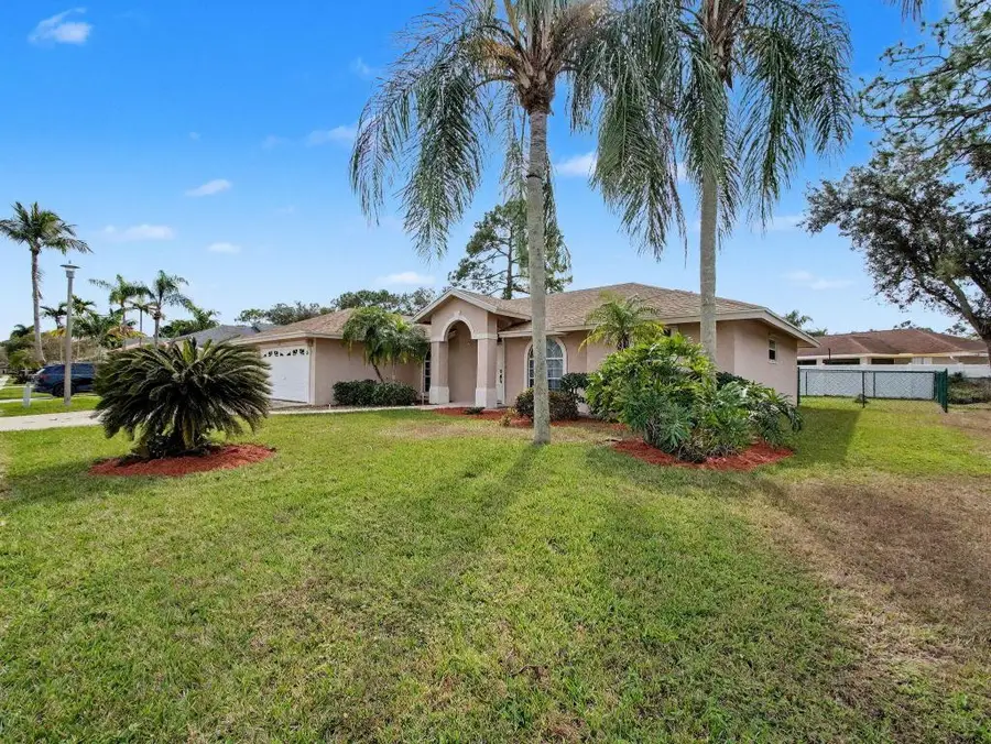 249 Monterey Way, Royal Palm Beach, FL 33411 - Image #2