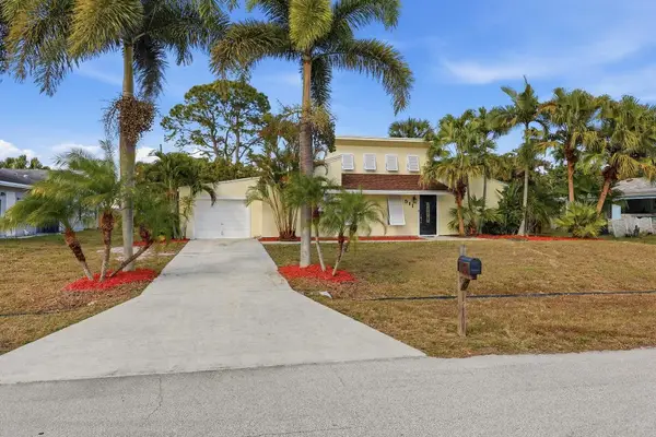 511 SW Comet Terrace, Port St Lucie, FL 34953