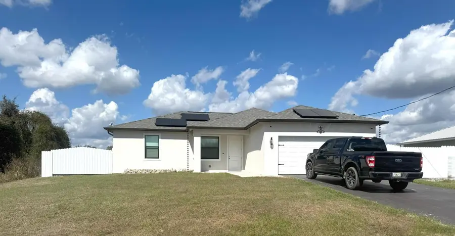1086 W Leader Court, Labelle, FL 33935 - Image #2