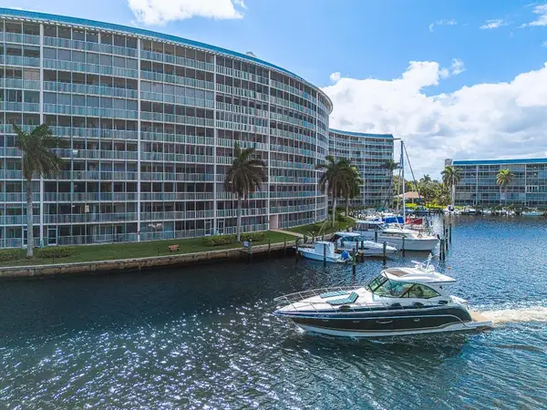 1537 E Hillsboro Boulevard #243, Deerfield Beach, FL 33441