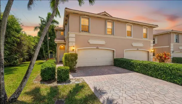 3544 Lakewood Place, Coconut Creek, FL 33073