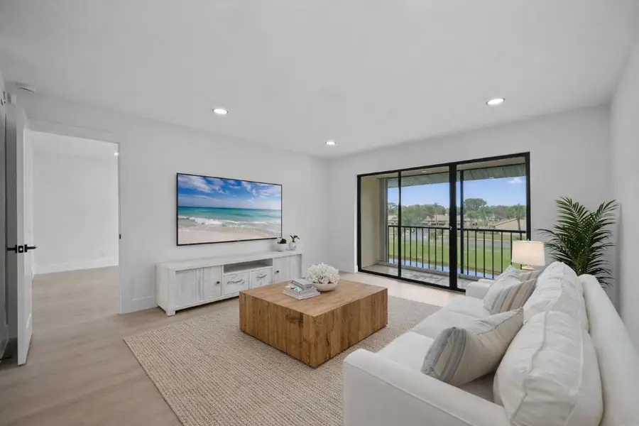 1112 Green Pine Boulevard #F3, West Palm Beach, FL 33409 - Image #2