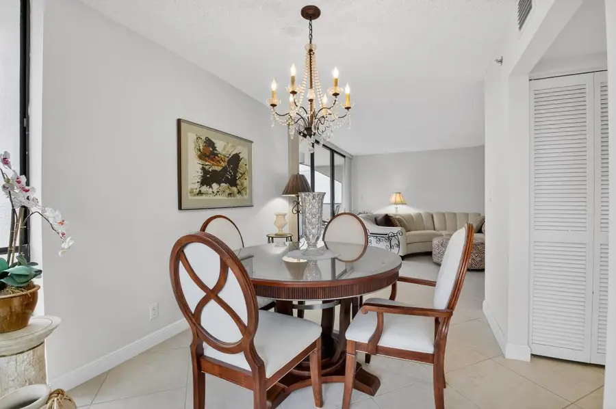 1554 Bridgewood Drive, Boca Raton, FL 33434 - Image #2