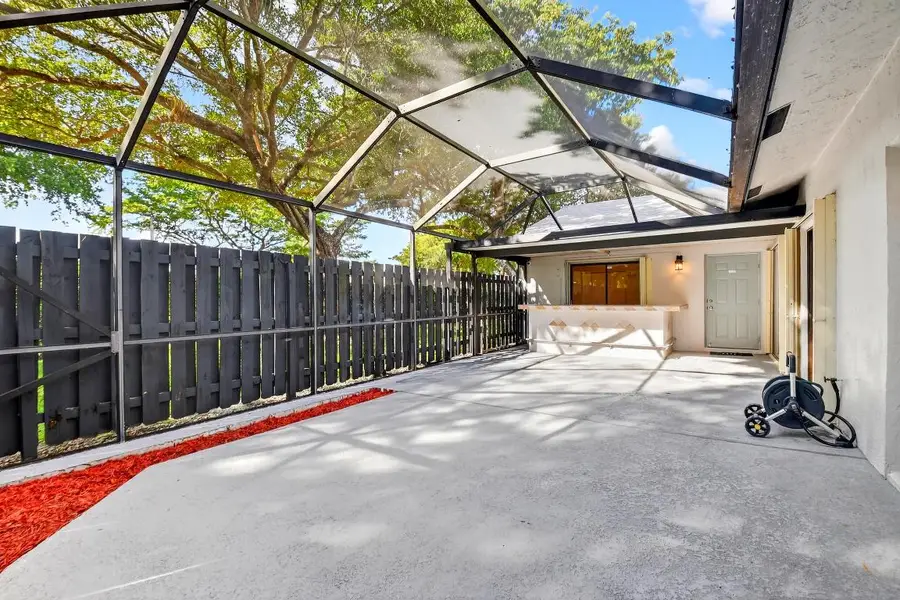 1152 Summit Trail Circle #B, West Palm Beach, FL 33415 - Image #2