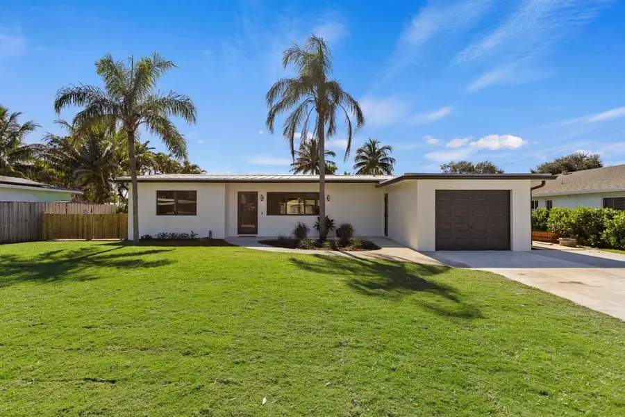 1510 Carandis Circle, Lake Clarke Shores, FL 33406 - Image #2