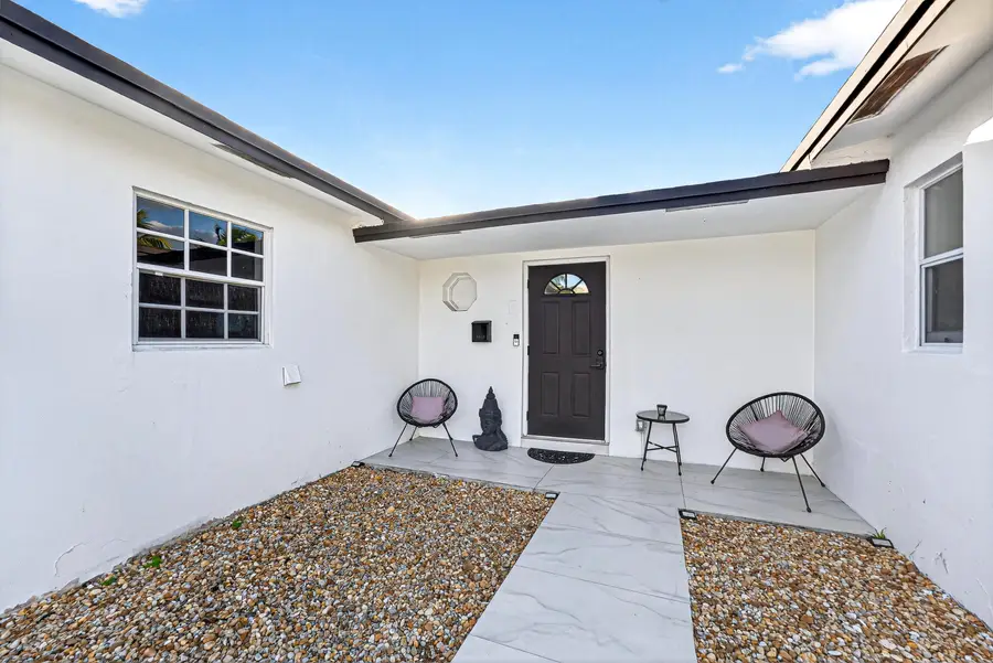 851 SW 67th Avenue, Pompano Beach, FL 33068 - #3