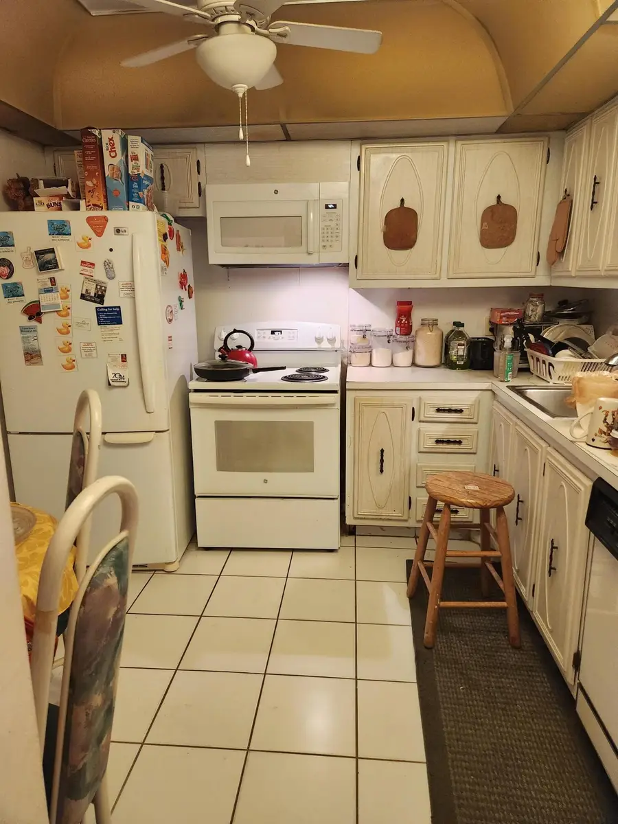 230 NE 26th Avenue #2140, Boynton Beach, FL 33435 - #3