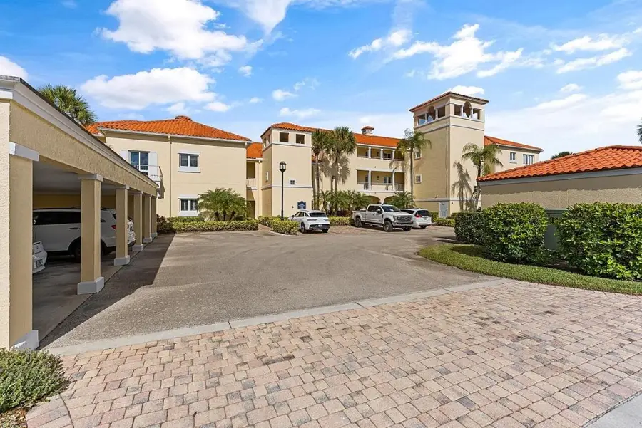 5020 Harmony Circle #203, Vero Beach, FL 32967 - Image #3