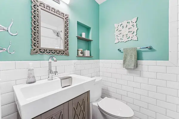 709 Warren Drive, Jupiter, FL 33458