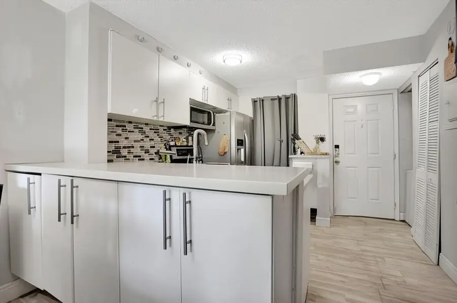 2216 N Cypress Bend Drive #501, Pompano Beach, FL 33069 - Image #3