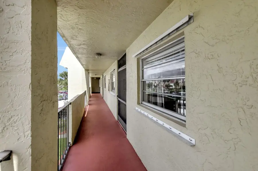 23305 Barwood Lane N #303, Boca Raton, FL 33428 - Image #3