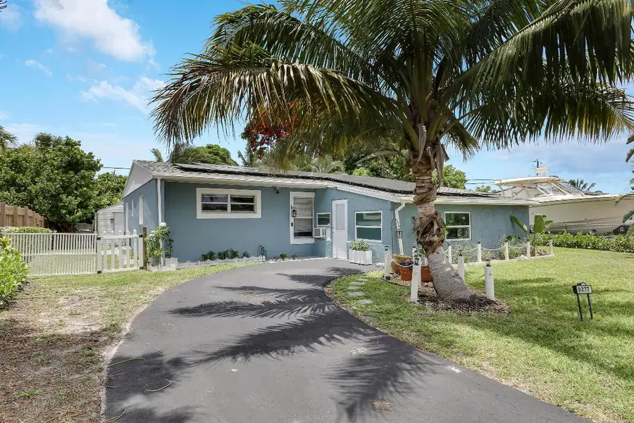 9277 Bloomfield Drive, Palm Beach Gardens, FL 33410 - Image #3