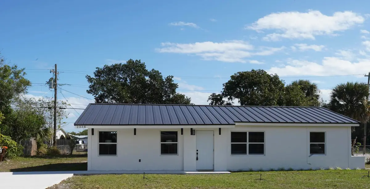 2338 2nd Court Se, Vero Beach, FL 32962 - Image #1