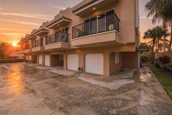 2049 SE 6th Street #F, Deerfield Beach, FL 33441