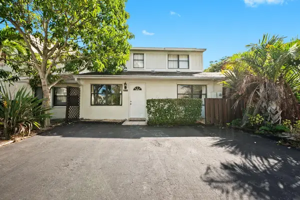 16379 Water Way, Delray Beach, FL 33484