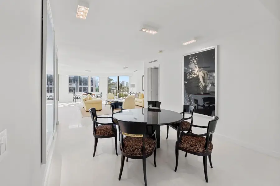 200 Bradley Place #302, Palm Beach, FL 33480 - Image #2