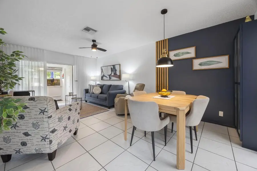 2545 Dudley Drive W #E, West Palm Beach, FL 33415 - Image #3