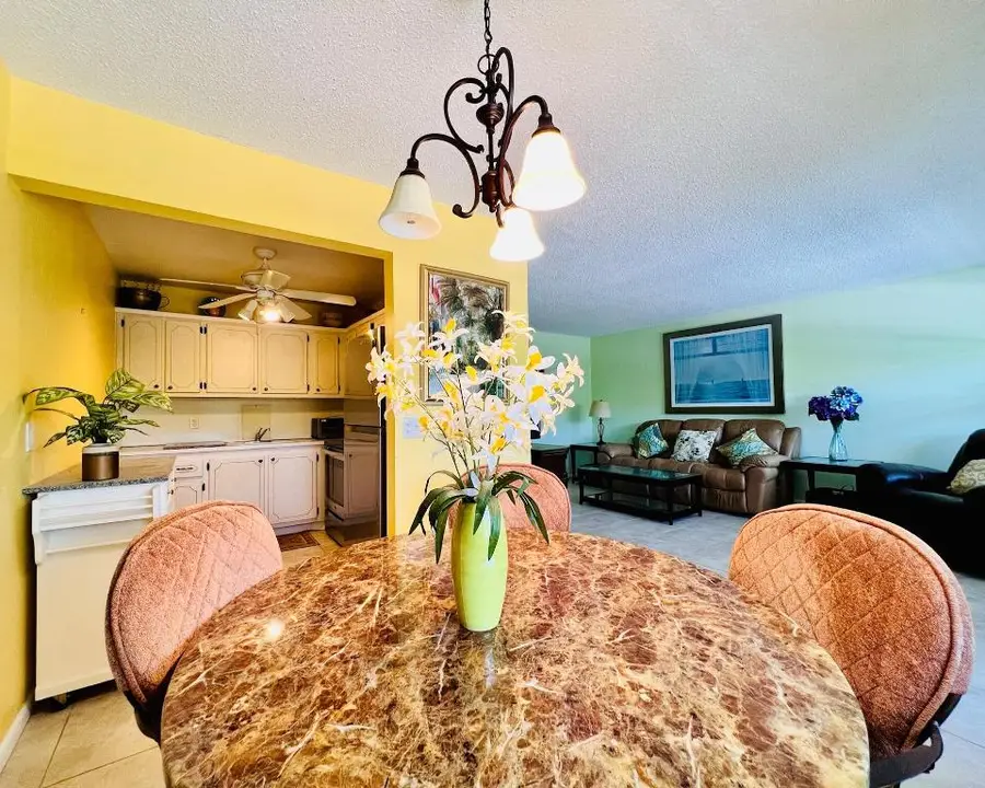 97 Sussex E, West Palm Beach, FL 33417 - Image #2