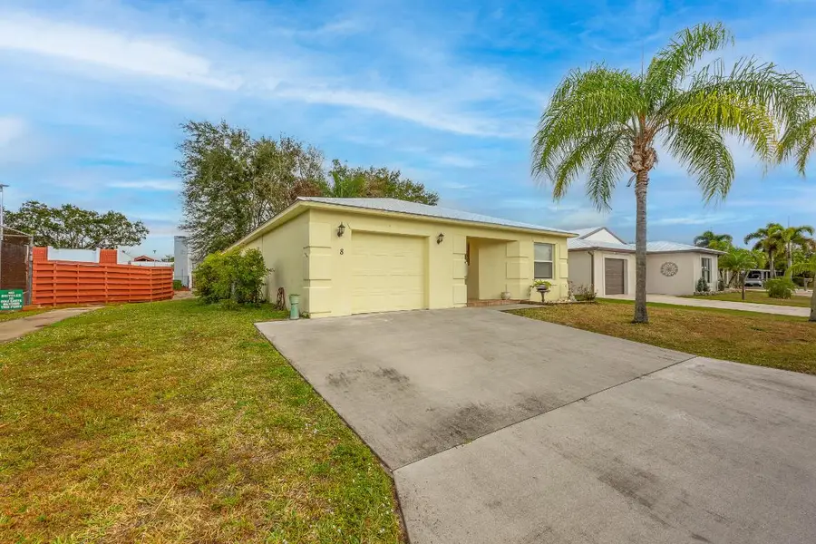 8 Santa Maria Court, Port Saint Lucie, FL 34952 - Image #3