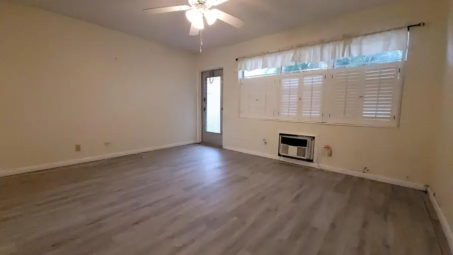 30 Norwich B, West Palm Beach, FL 33417 - Image #3