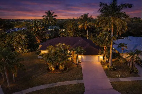 2700 Yarmouth Drive, Wellington, FL 33414