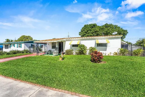 1040 W 1st Street, Riviera Beach, FL 33404