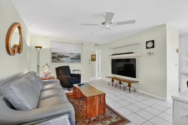 3320 Lake Osborne Drive #102, Lake Worth Beach, FL 33461