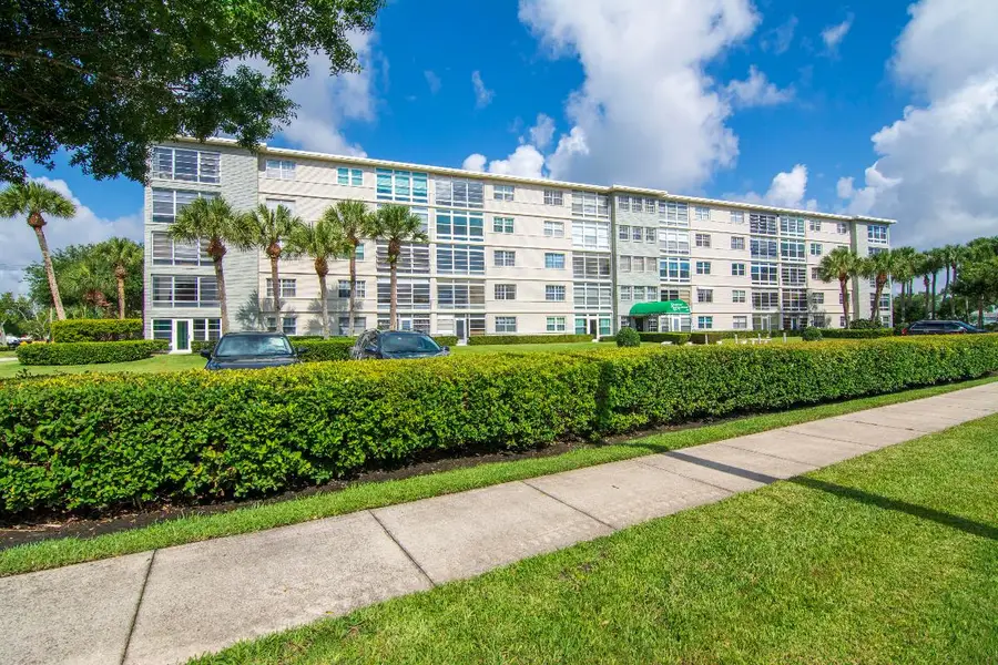2333 Indian River Boulevard #506, Vero Beach, FL 32960 - Image #2