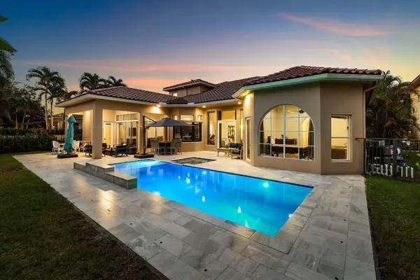 3381 Lago De Talavera, Lake Worth, FL 33467