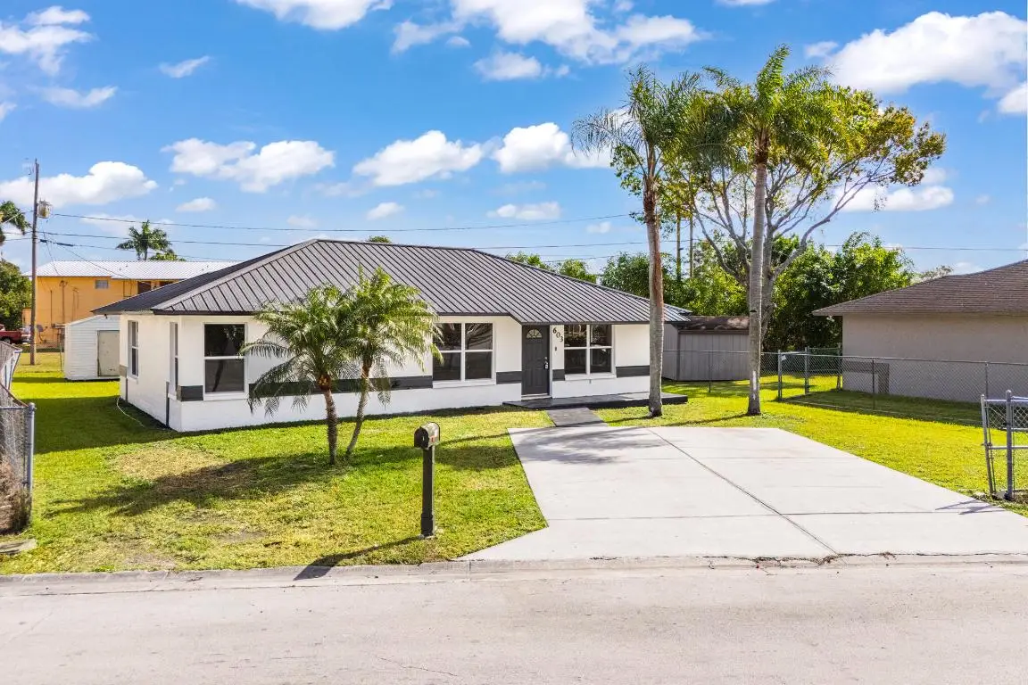 603 SW 10th Street, Belle Glade, FL 33430 - #1