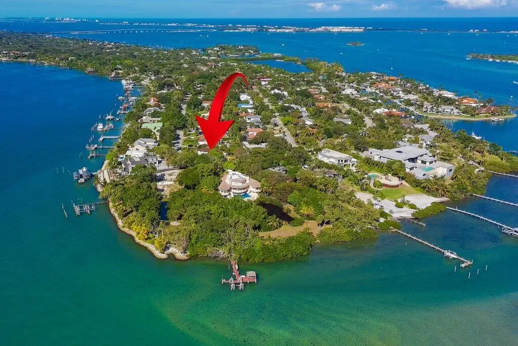 37 E High Point Road, Sewalls Point, FL 34996 - #1