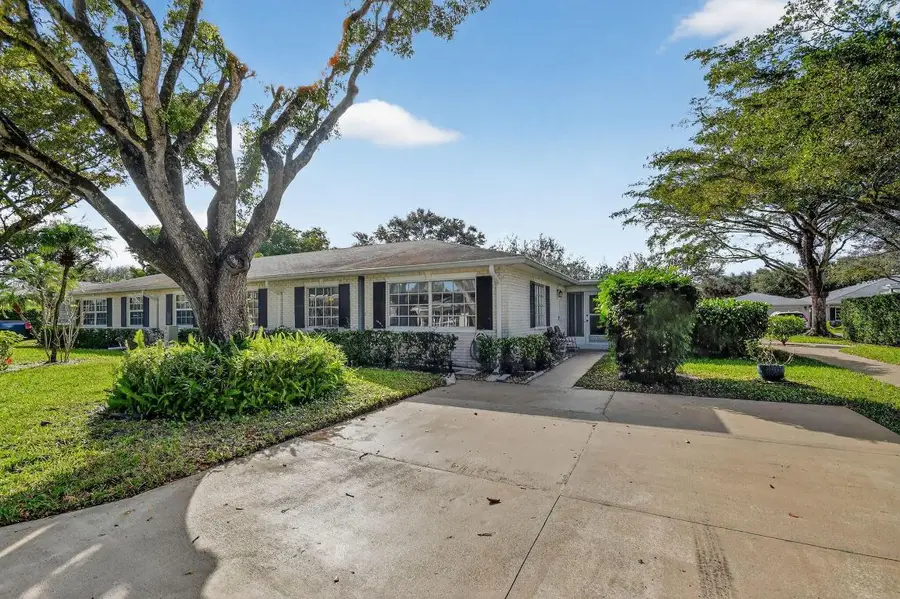 10137 S 42nd Avenue S, Boynton Beach, FL 33436 - #3