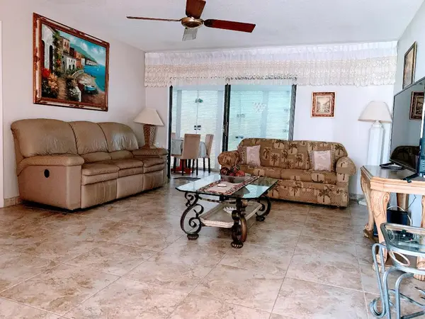 4140 NW 44th Avenue #405, Fort Lauderdale, FL 33319