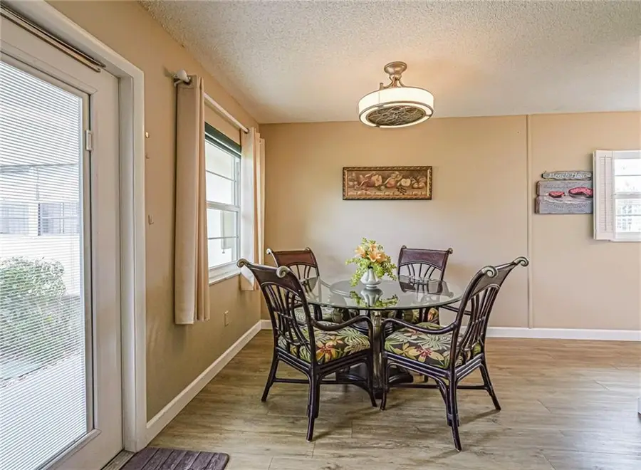 11 Vista Palm Lane #103, Vero Beach, FL 32962 - Image #3