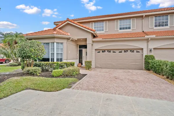 33 Monterey Pointe Drive, Palm Beach Gardens, FL 33418