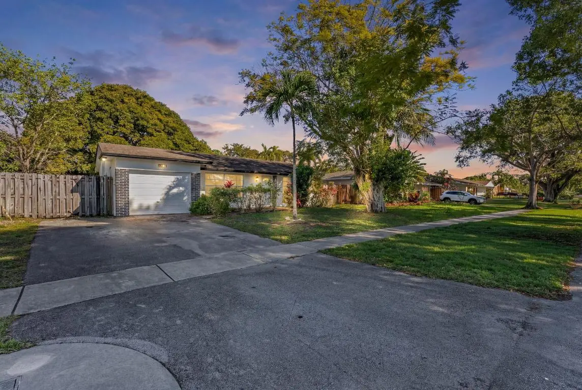 10213 SW 51st Street Street, Cooper City, FL 33328 - Image #1