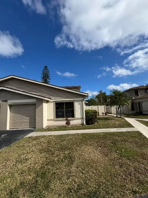 4339 Willow Pond Road #D, West Palm Beach, FL 33417 - Image #1