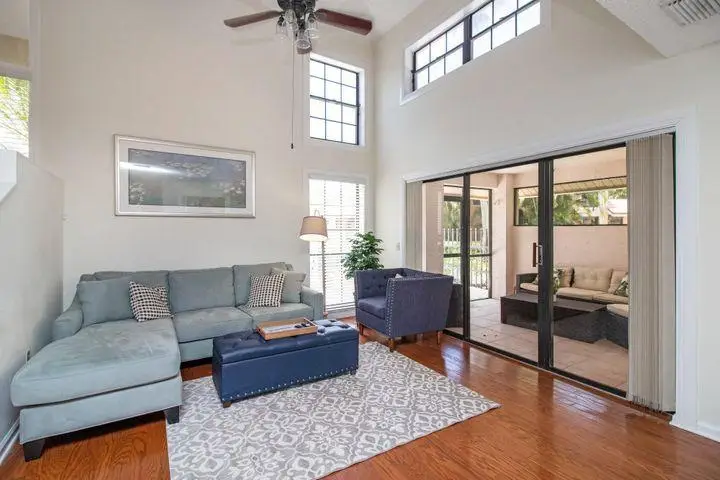 360 Prestwick Circle #1, Palm Beach Gardens, FL 33418 - #3