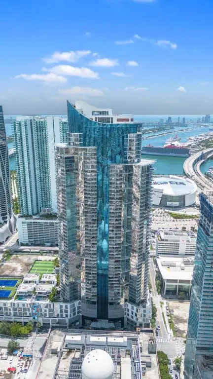 851 NE 1st Avenue #306, Miami, FL 33132