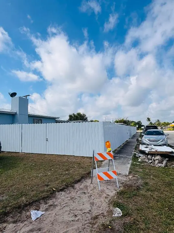 2313 Robin Rd Road, West Palm Beach, FL 33409 - Image #3