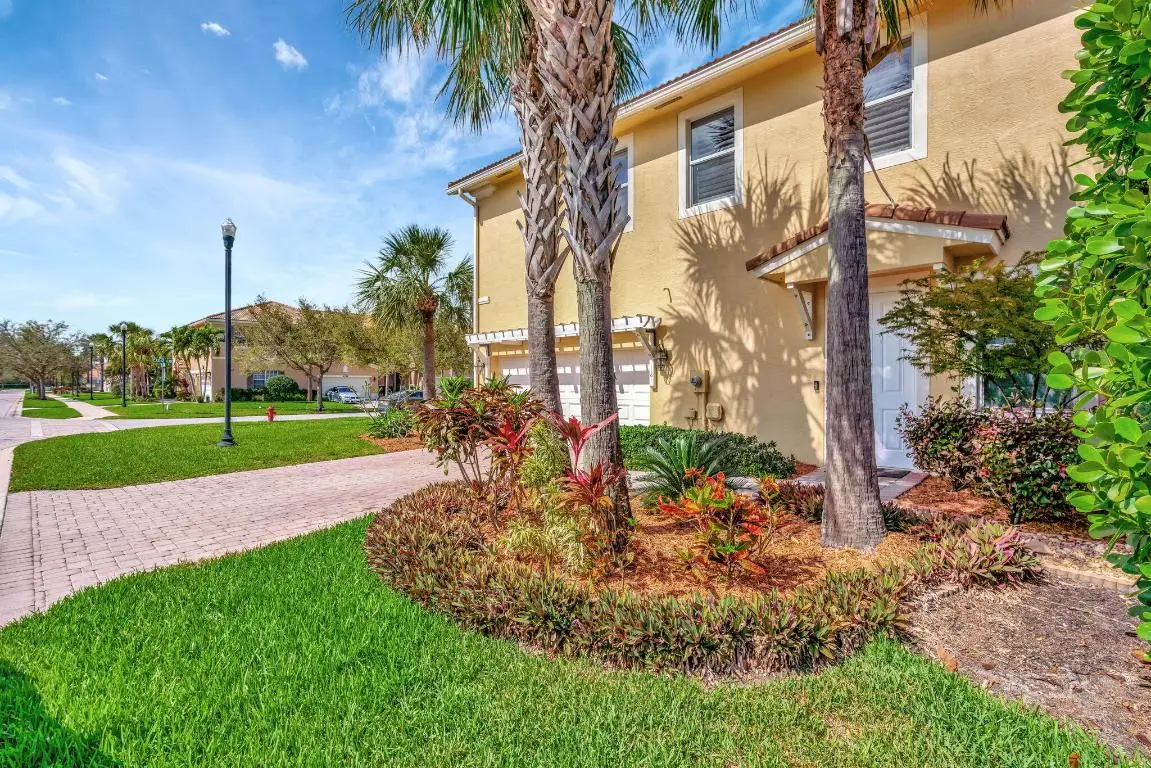 4559 Cadiz Circle, Palm Beach Gardens, FL 33418 - Image #1