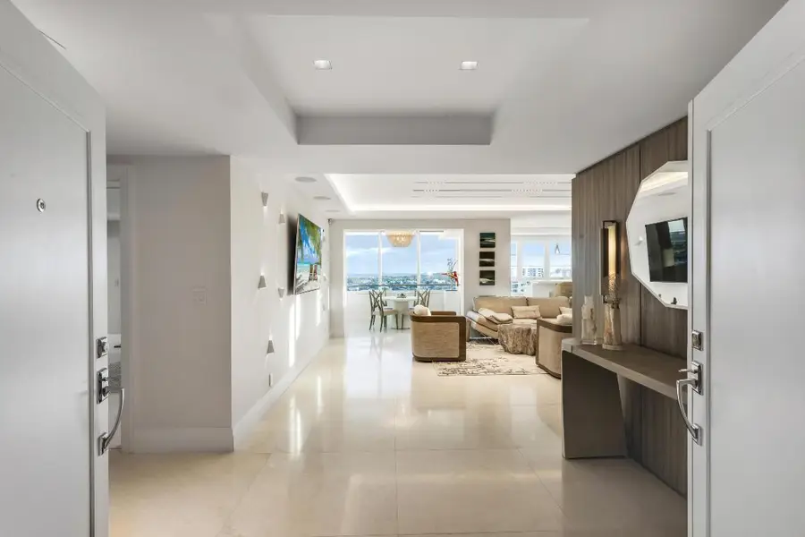 50 East Road #12g (Penthouse), Delray Beach, FL 33483 - Image #3