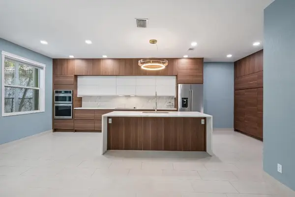 1222 Rose Gate Boulevard, Riviera Beach, FL 33404