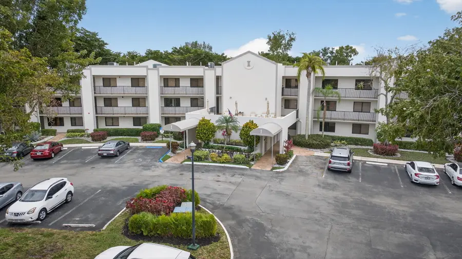 10837 W Clairmont Circle #208, Tamarac, FL 33321 - Image #2