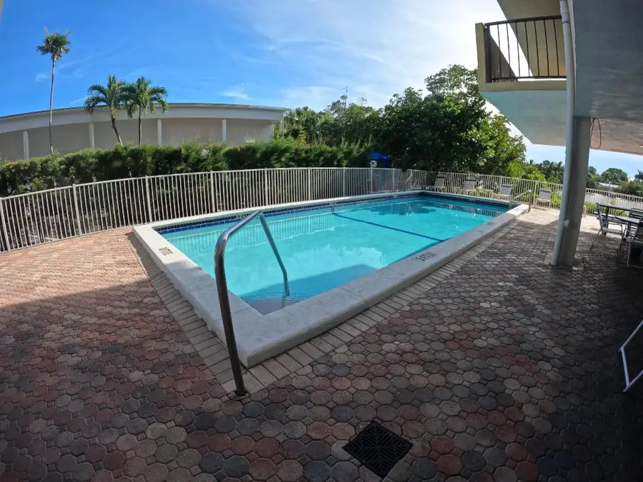 3581 S Ocean Boulevard #7e, South Palm Beach, FL 33480 - Image #3