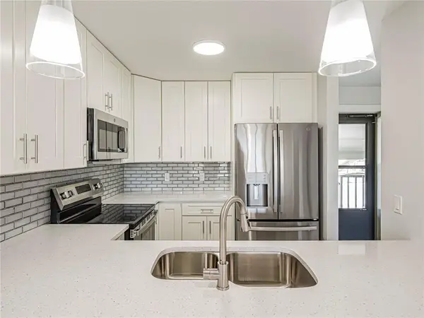 26 Plantation Drive #202, Vero Beach, FL 32966