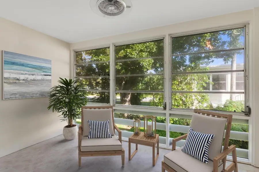 677 Royal Palm Boulevard #6, Vero Beach, FL 32960 - #2