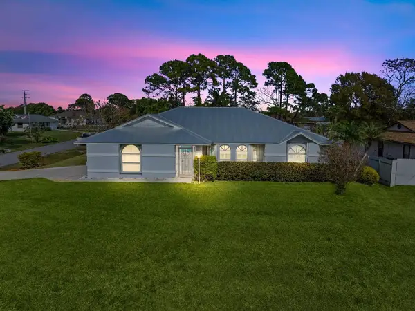 401 SE Faith Terrace, Port St Lucie, FL 34983