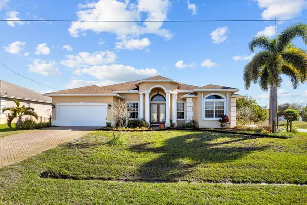 111 SW Ladybug Drive, Port St Lucie, FL 34953