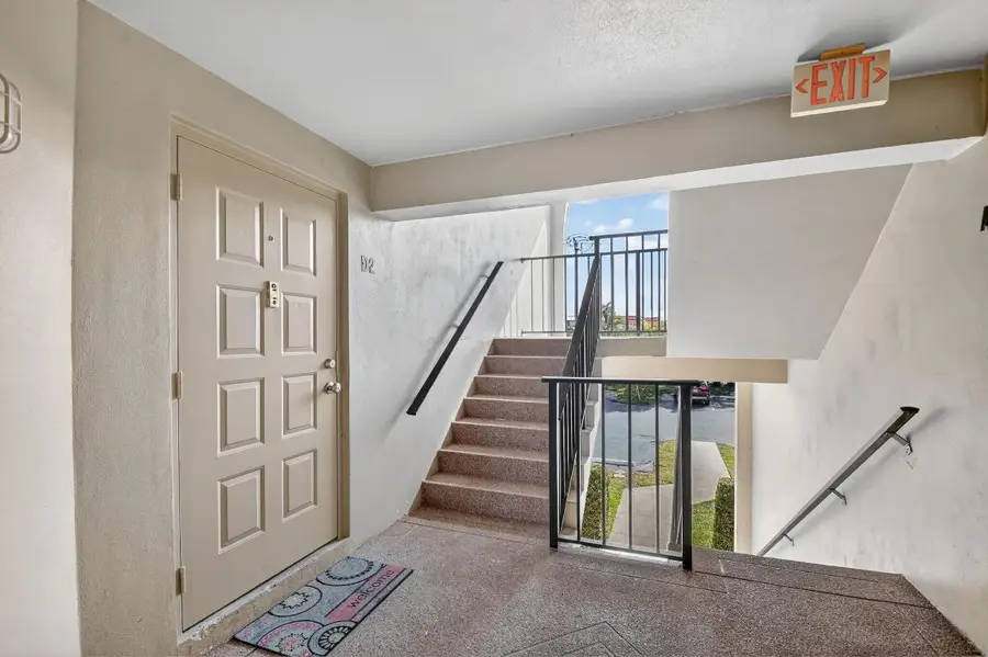 719 Sunny Pine Way #D2, Greenacres, FL 33415 - Image #2